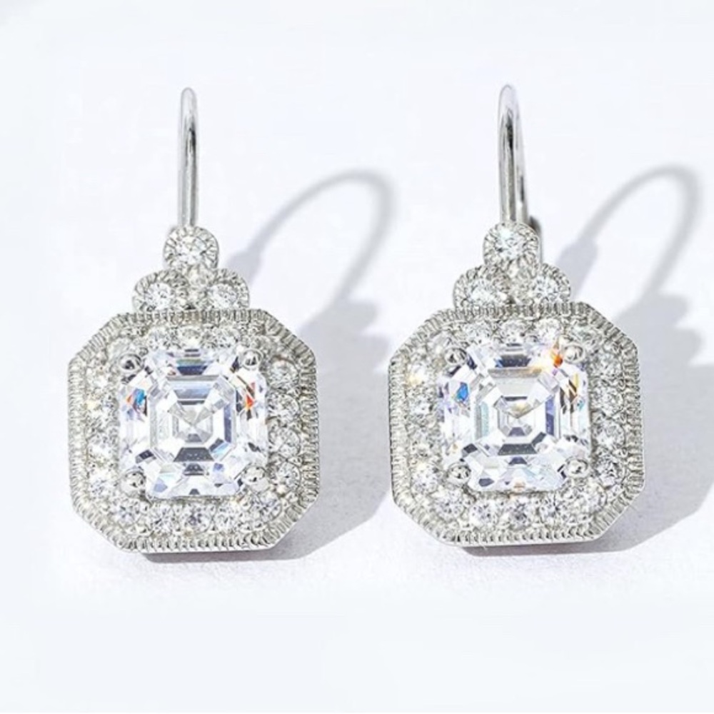 Elegant Silver Crystal Drop Earrings